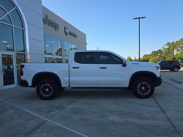 Photo of 2022 Summit White Chevrolet Silverado 1500