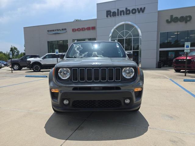 Photo of 2022 Sting Gray Clearcoat Jeep Renegade