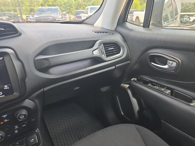 Photo of 2022 Sting Gray Clearcoat Jeep Renegade