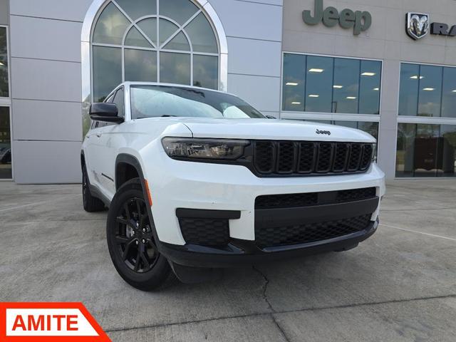 Photo of 2024 Bright White Clearcoat Jeep Grand Cherokee L