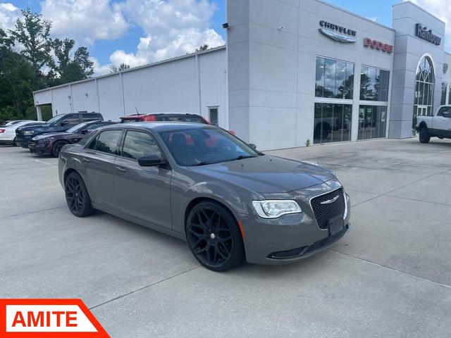 2019 Chrysler 300