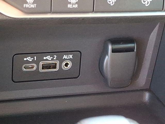 Photo of 2025 Super Black Nissan Sentra