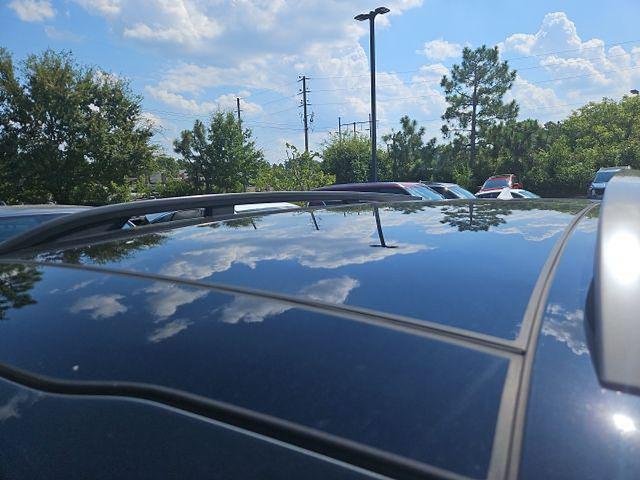 Photo of 2022 Glacial White Pearl Kia Sorento