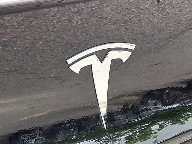 Photo of 2021 Black Tesla Model 3