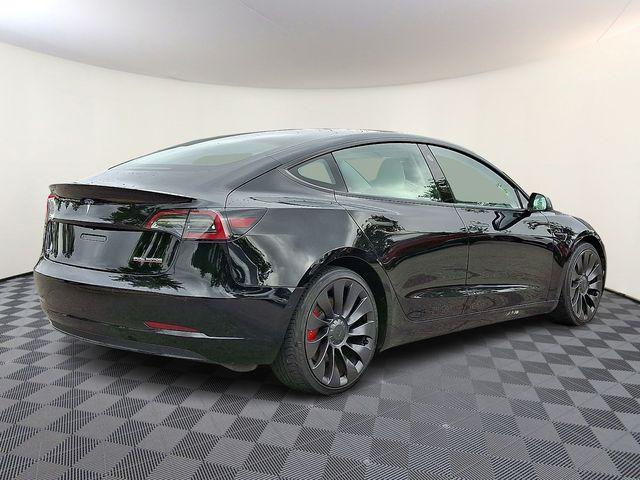 Photo of 2021 Black Tesla Model 3