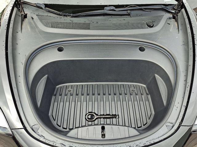 Photo of 2021 Black Tesla Model 3
