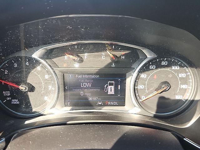 Photo of 2021 Silver Ice Metallic Chevrolet Equinox