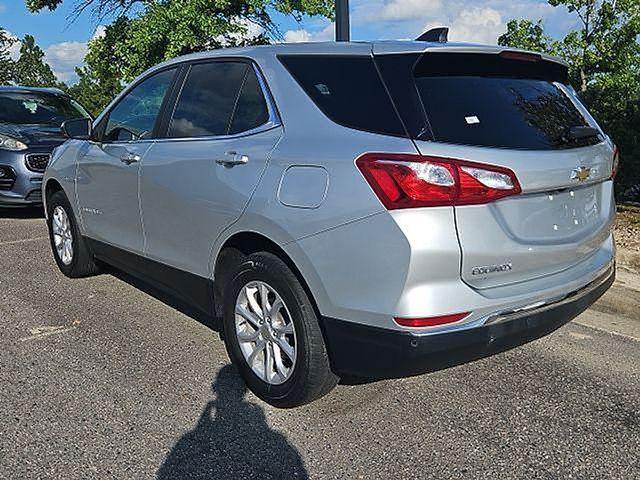 Photo of 2021 Silver Ice Metallic Chevrolet Equinox