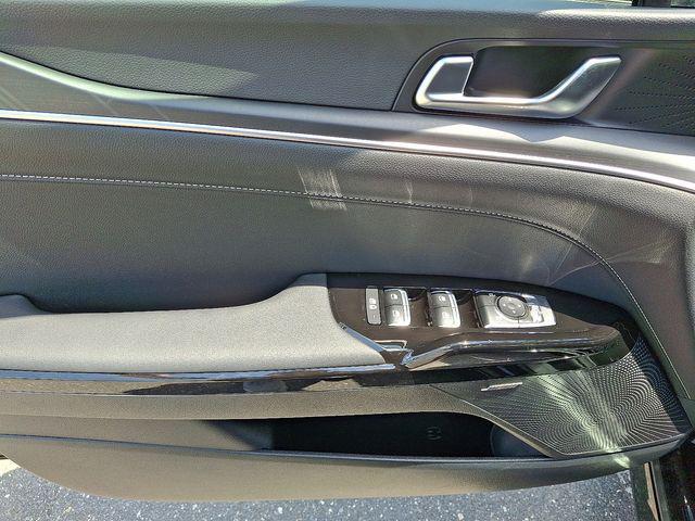 Photo of 2025 Aurora Black Pearl Kia K5