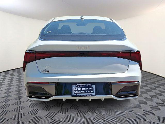 Photo of 2025 Snow White Pearl Kia K5