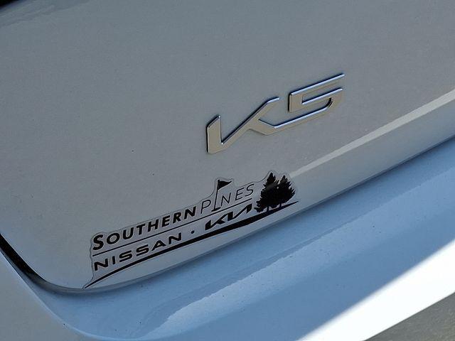 Photo of 2025 Snow White Pearl Kia K5