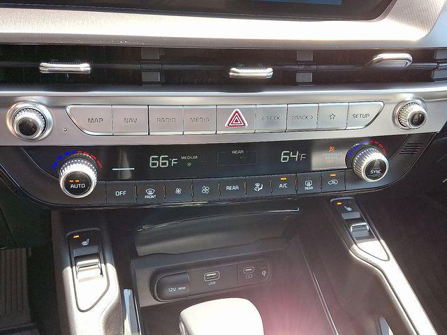 Photo of 2025 Ebony Black Kia Telluride