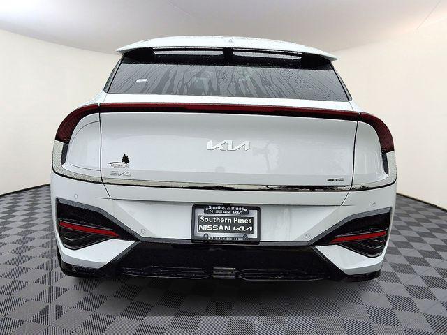 Photo of 2025 Glacier White Pearl Kia EV6