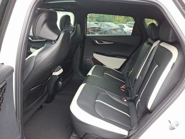Photo of 2025 Glacier White Pearl Kia EV6
