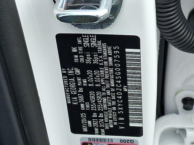 Photo of 2025 Glacier White Pearl Kia EV6