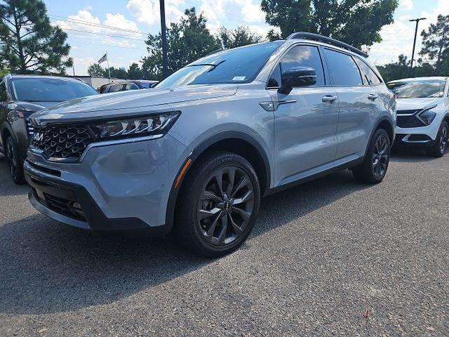 Photo of 2023 Wolf Gray Kia Sorento