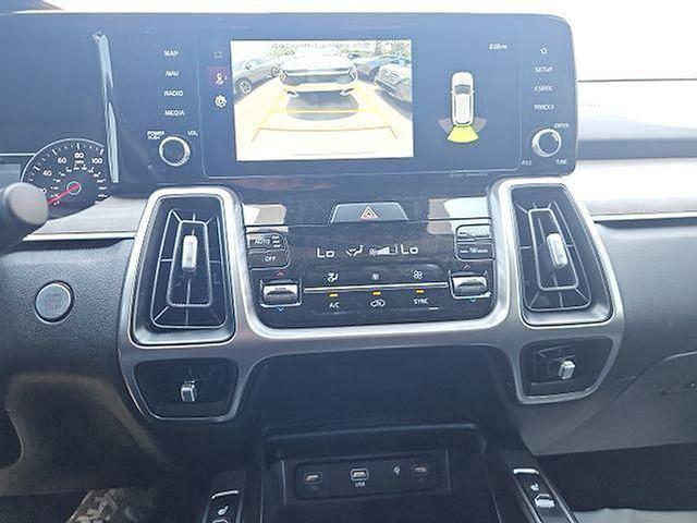 Photo of 2023 Wolf Gray Kia Sorento