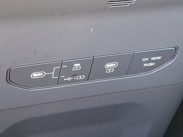 Photo of 2024 Aurora Black Pearl Kia EV9
