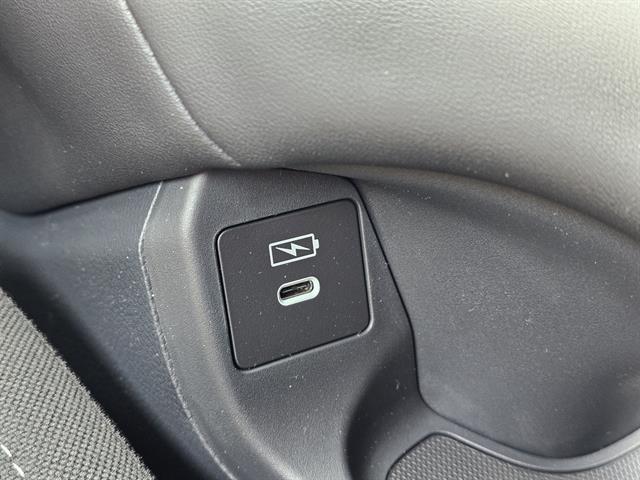 Photo of 2026 Platinum White Pearl Honda HR-V