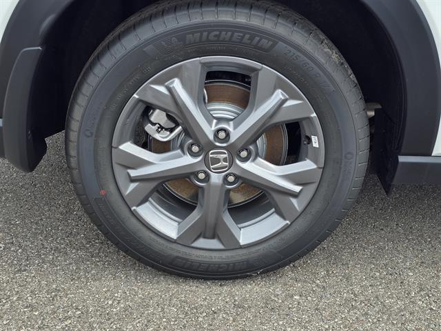 Photo of 2026 Platinum White Pearl Honda HR-V