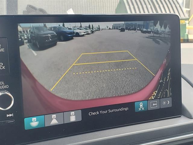 Photo of 2025 Radiant Red Metallic II Honda Pilot