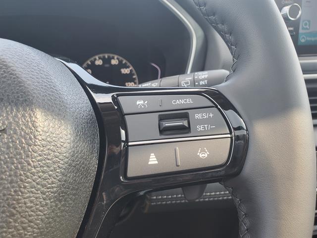 Photo of 2025 Radiant Red Metallic II Honda Pilot