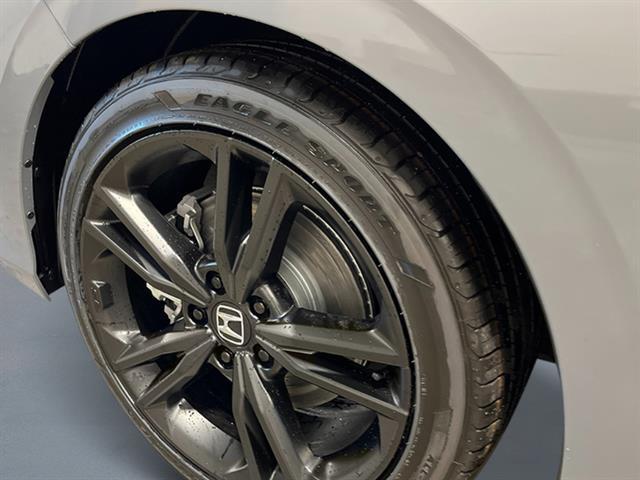 Photo of 2026 Urban Gray Pearl Honda Civic Si