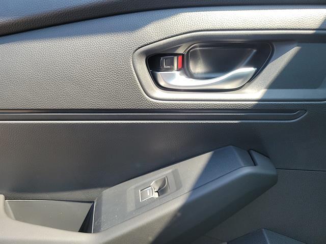 Photo of 2025 Platinum White Pearl Honda Accord Hybrid
