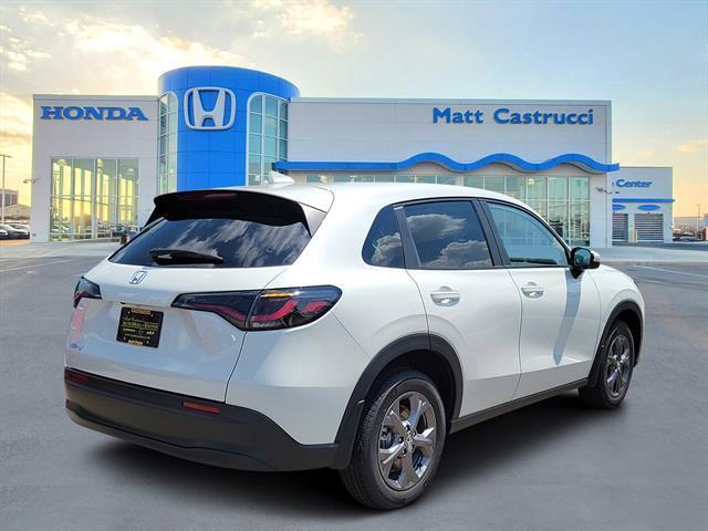 Photo of 2026 Platinum White Pearl Honda HR-V