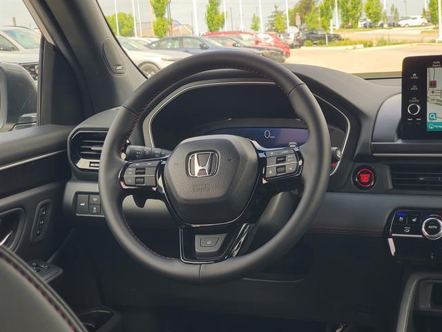 Photo of 2025 Platinum White Pearl Honda Pilot