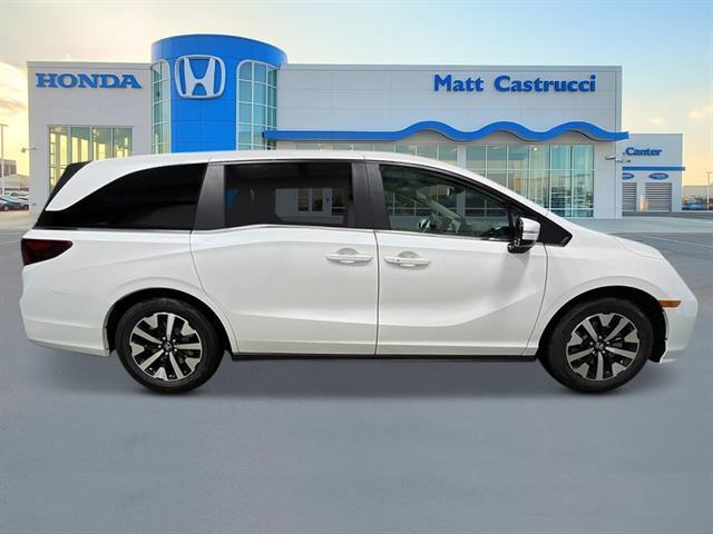 Photo of 2026 Platinum White Pearl Honda Odyssey
