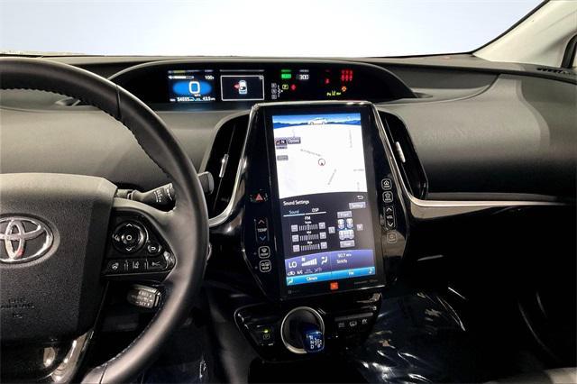 Photo of 2021 Super White Toyota Prius Prime