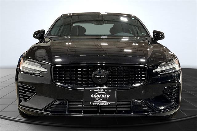 Photo of 2024 Onyx Black Metallic Volvo S60 Recharge Plug-In Hybrid
