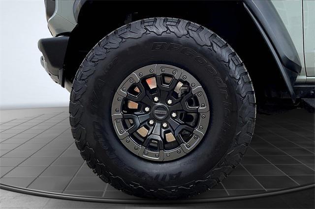 Photo of 2022 Cactus Gray Ford Bronco