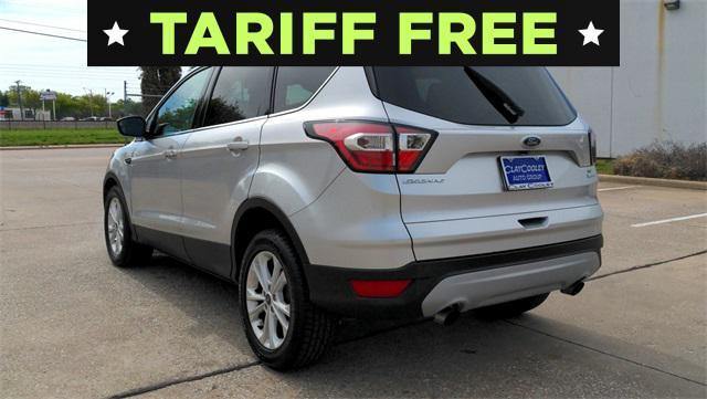 Photo of 2017 Ingot Silver Ford Escape