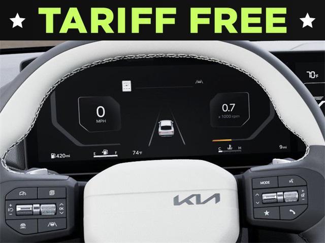 Photo of 2025 White Kia K4