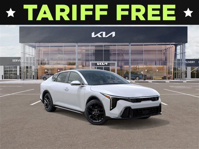 Photo of 2025 White Kia K4
