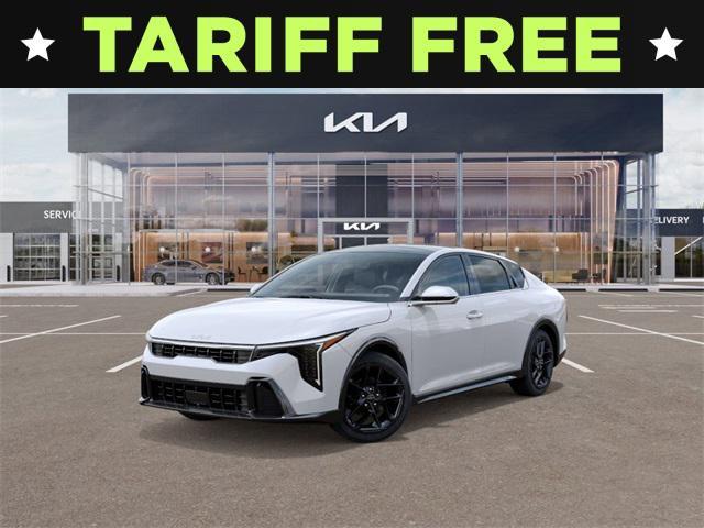 Photo of 2025 White Kia K4