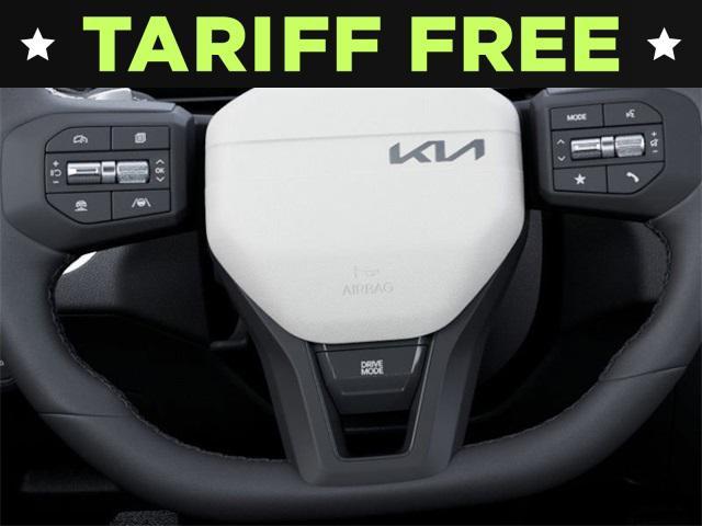 Photo of 2025 White Kia K4