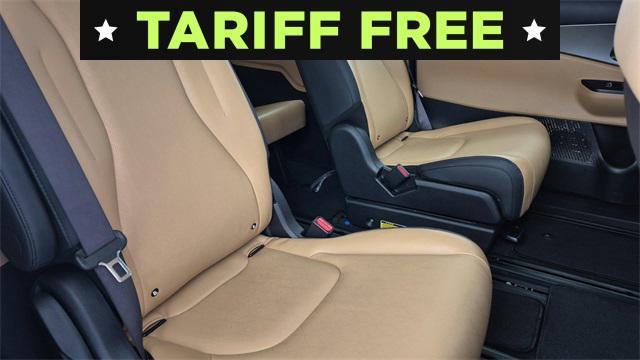 Photo of 2023 Aurora Black Pearl Kia Carnival