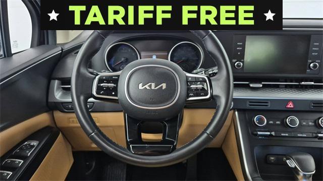Photo of 2023 Aurora Black Pearl Kia Carnival