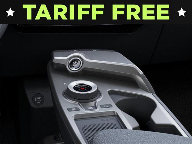Photo of 2025 Glacier White Pearl Kia EV6