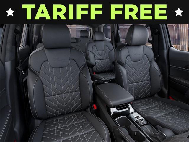 Photo of 2025 Black Kia Telluride