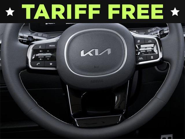 Photo of 2025 White Kia Sorento