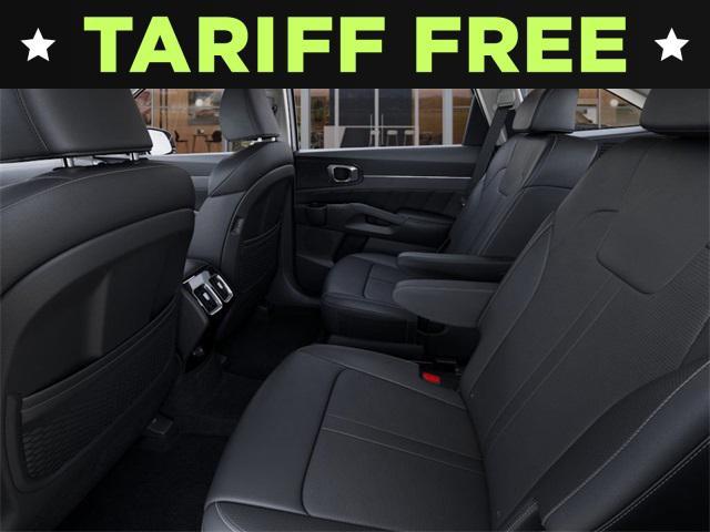 Photo of 2025 White Kia Sorento