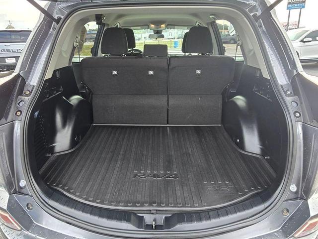 Photo of 2018 Gray Toyota RAV4