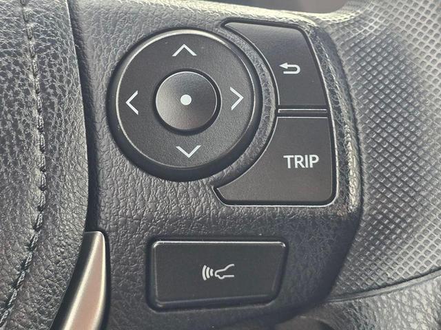 Photo of 2018 Gray Toyota RAV4