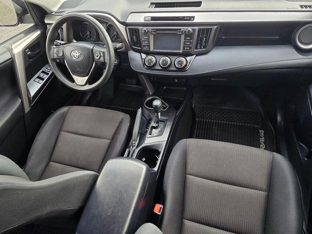 Photo of 2018 Gray Toyota RAV4
