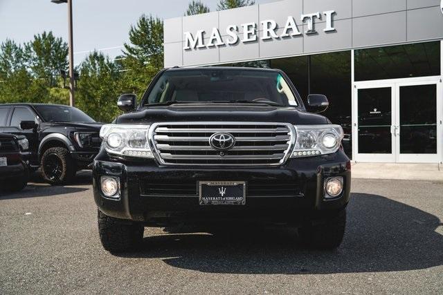 Photo of 2013 Black Toyota Land Cruiser