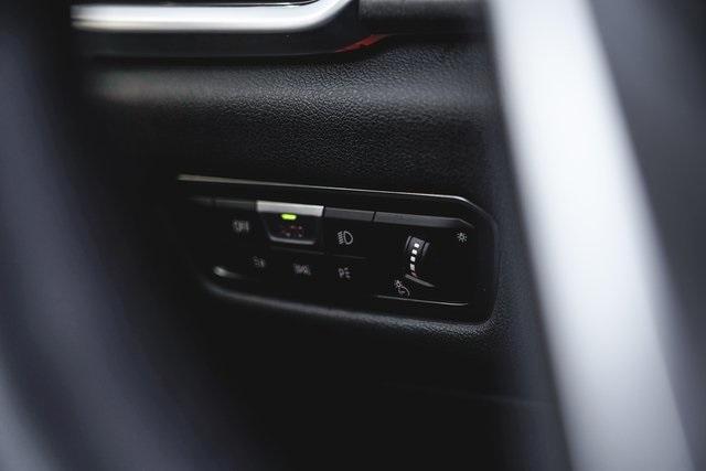 Photo of 2023 Alpine White BMW X5